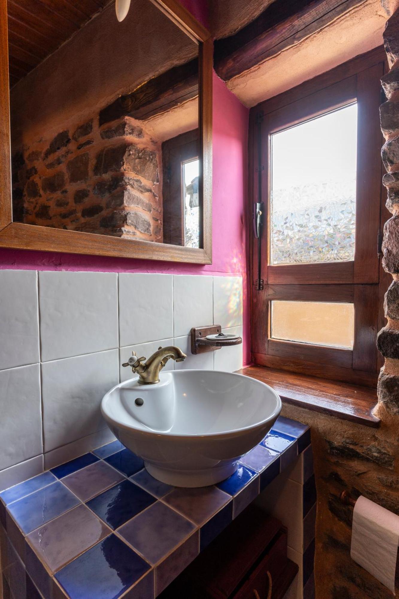 Casa De Turismo Rural Sardom3 Bembibre  ภายนอก รูปภาพ