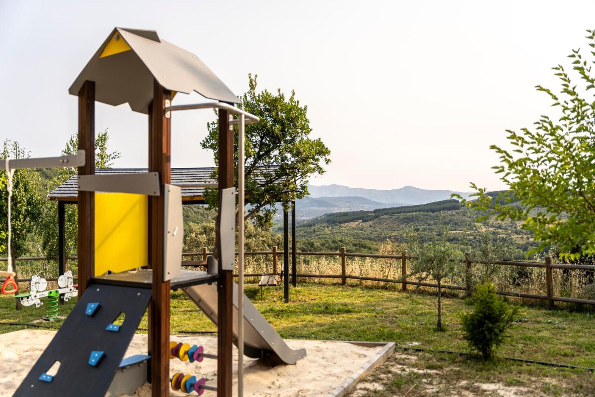 Casa De Turismo Rural Sardom3 Bembibre  ภายนอก รูปภาพ
