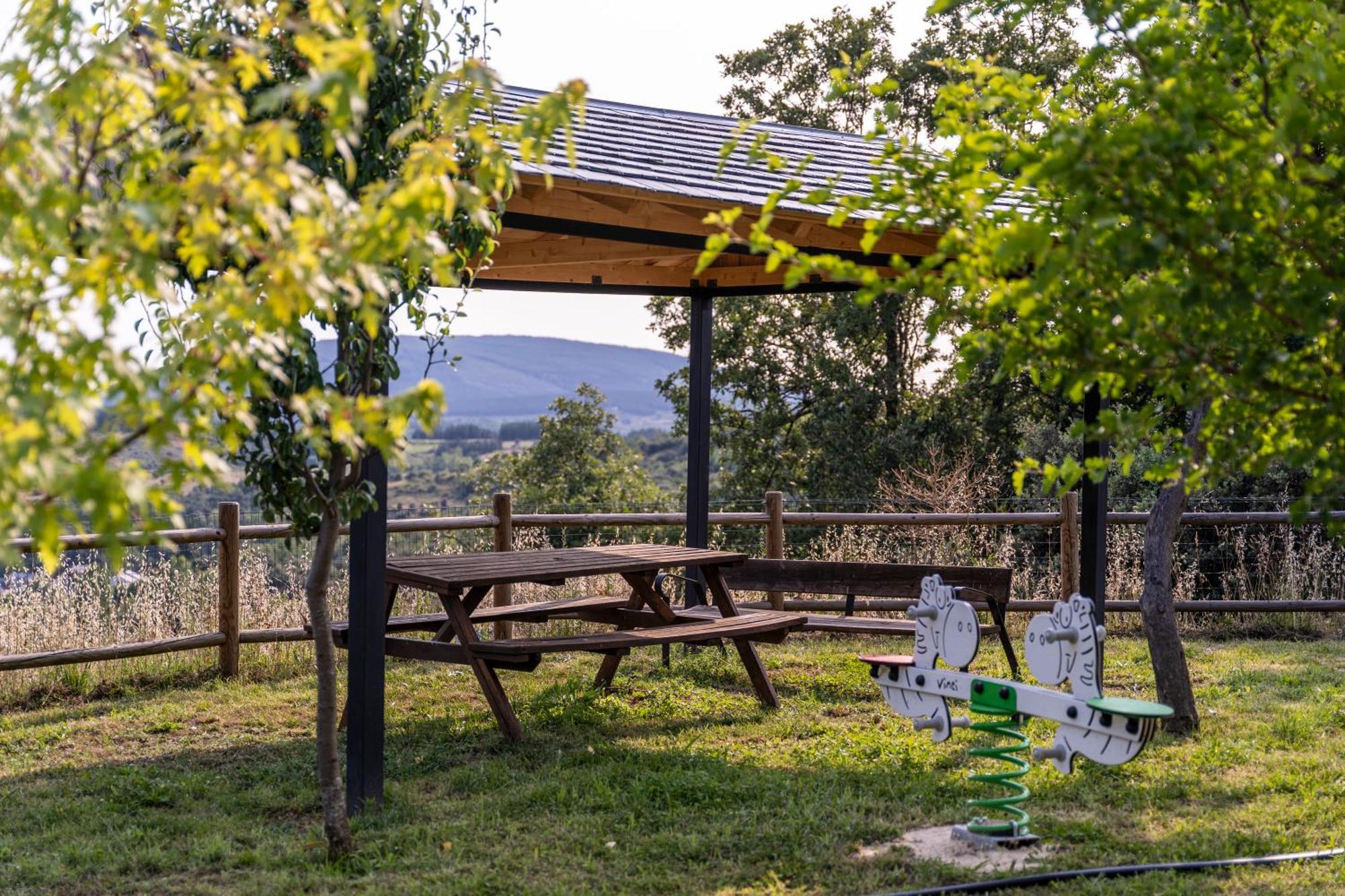 Casa De Turismo Rural Sardom3 Bembibre  ภายนอก รูปภาพ